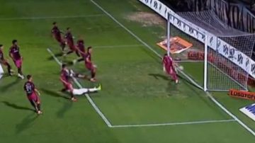 VIDEO. Así fue el grosero error de Franco Armani que terminó en el gol de Platense