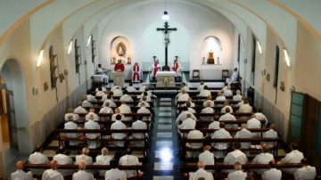 En 2024, el Gobierno de Milei le recortó a la Iglesia Católica el 79% del presupuesto