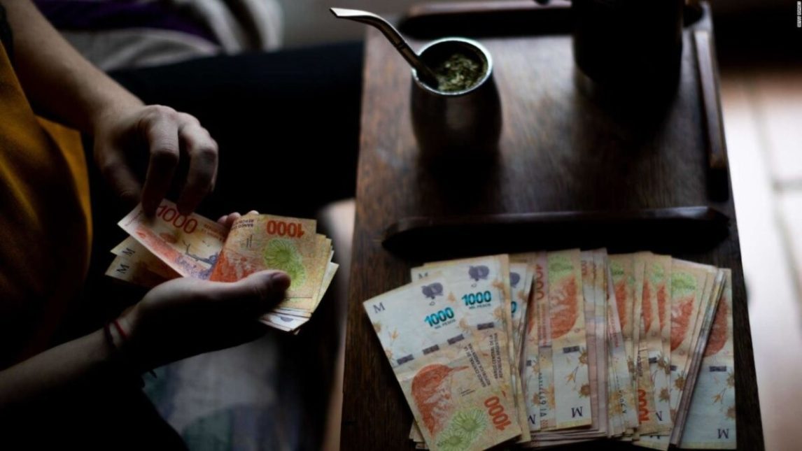 La inflación subió al 2,7% en diciembre y totalizó 117,8% en el 2024