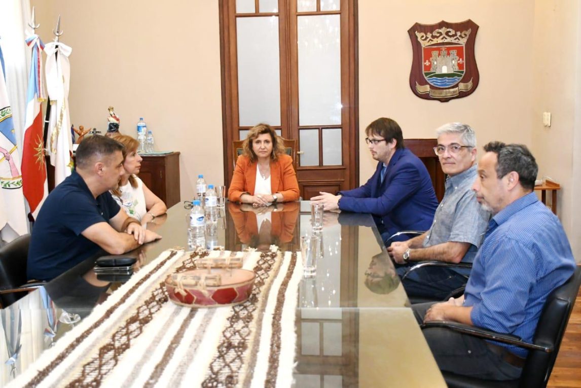 La intendente Fuentes y autoridades de los juzgados de Faltas mantuvieron una reunión de trabajo