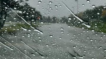El otoño se hace sentir en Santiago del Estero: martes frío, gris, lluvioso y 18 grados de máxima