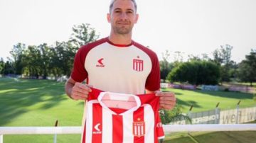 Lucas Alario firmó contrato con Estudiantes y se queda hasta diciembre de 2026