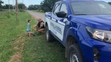 Conmoción por un niño de 2 años que apareció deambulando al costado de la ruta