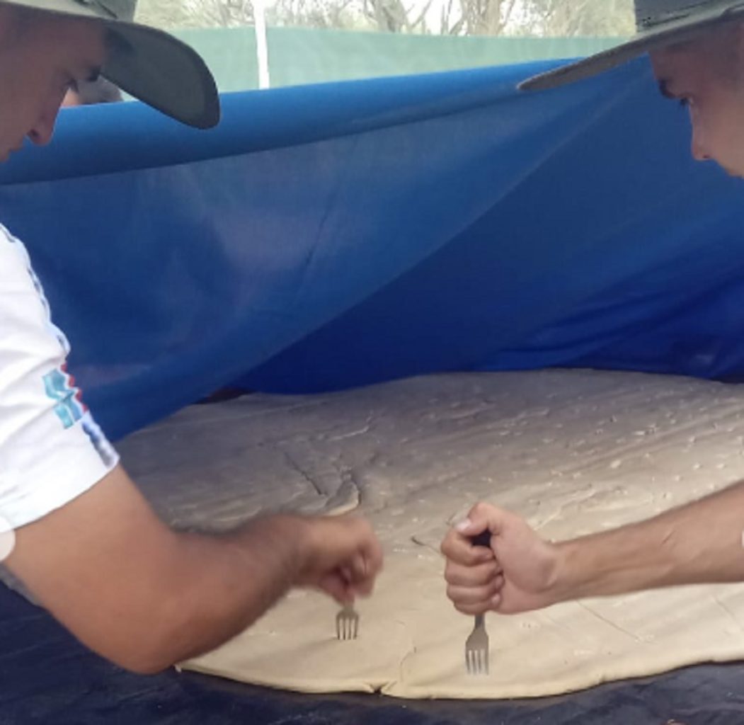 ¡Derecho al Guiness! Así elaboraron la tortilla santiagueña más grande del mundo