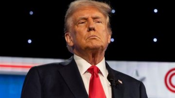 Tensión en los mercados: Donald Trump defendió sus aranceles y criticó a China