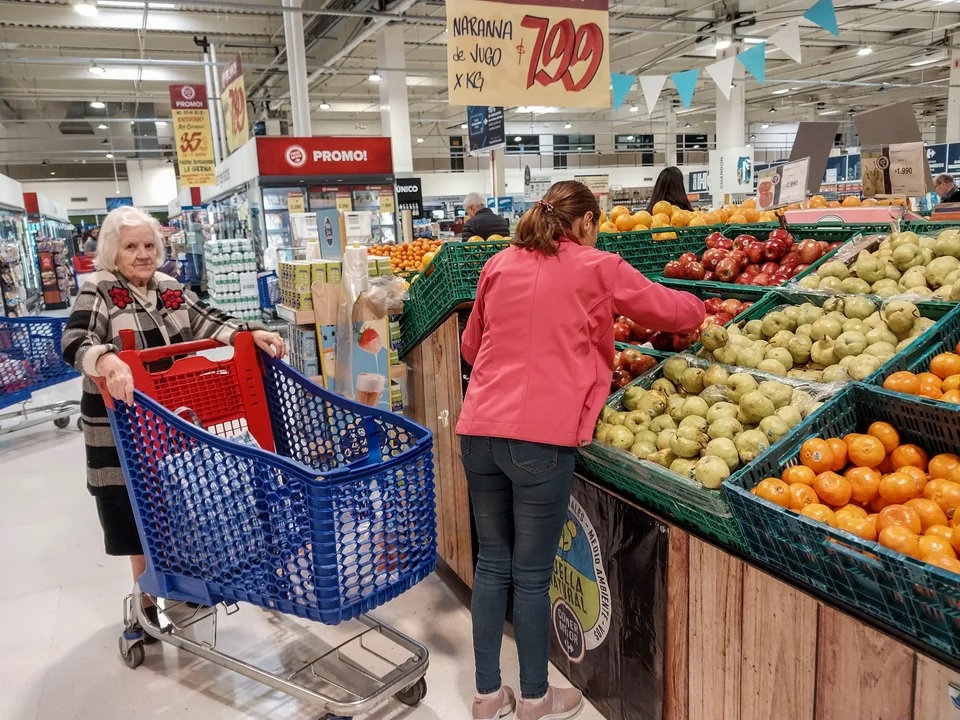 Zanahorias, naranjas y tomates, entre los productos con mayor diferencia de precios en diciembre