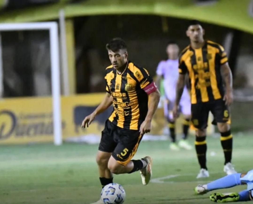 Mitre dio a conocer la lista de convocados para enfrentar a Temperley