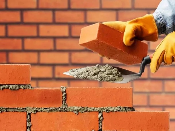 Trabajadores de la construcción recibirán aumento salarial y bono en febrero y marzo