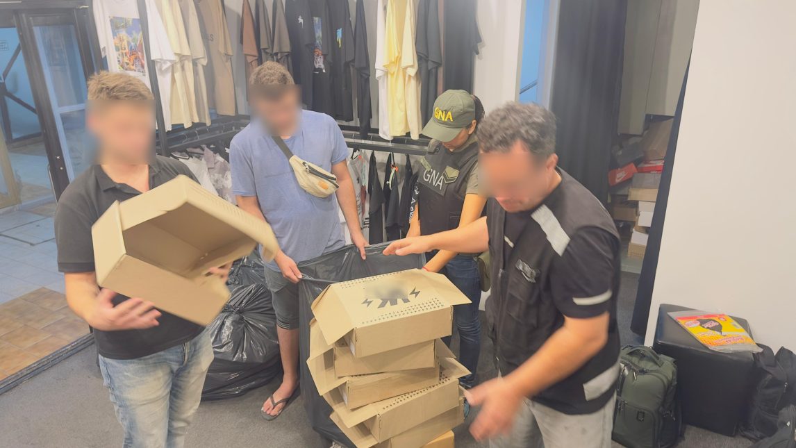 Secuestran mercadería valuada en 20 millones de pesos en infracción a la Ley de Marcas