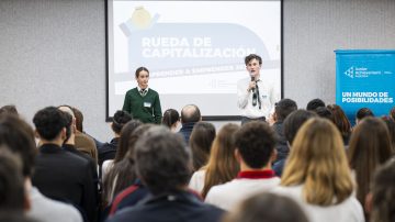 Emprendimiento en el aula: Un programa ofrece becas y coordinación a estudiantes