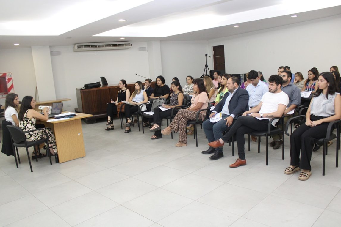 Agentes judiciales de La Banda se capacitaron sobre mediación prejudicial, Familiar, Civil y Comercial
