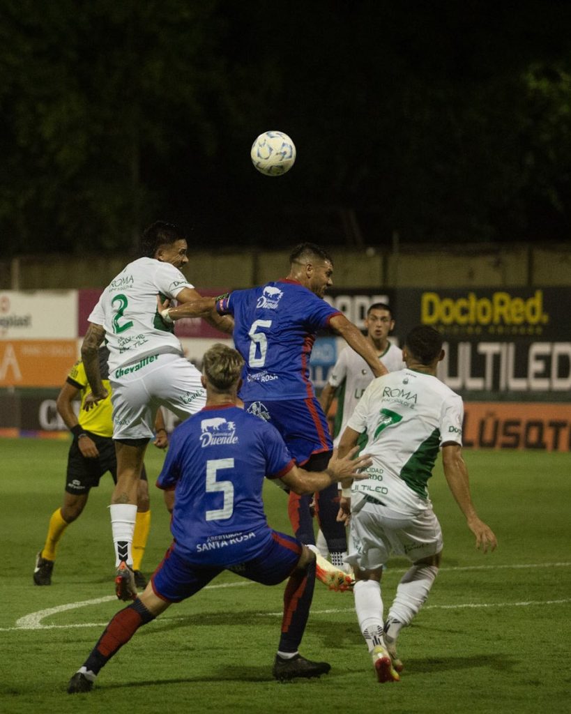 Güemes sumó un empate valioso en Caballito ante Ferro