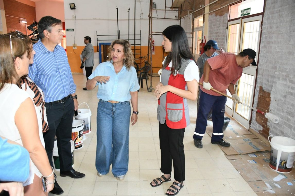 La intendente Norma Fuentes supervisó trabajos de acondicionamiento en los jardines de infantes
