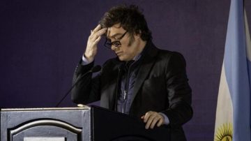 En plena gira por Estados Unidos, la Justicia comenzó a investigar a Milei por el caso $LIBRA