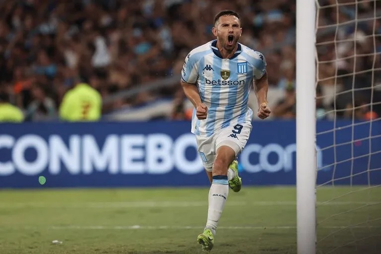 Racing le ganó a Botafogo 2 a 0 y ya tiene pasaje para Brasil
