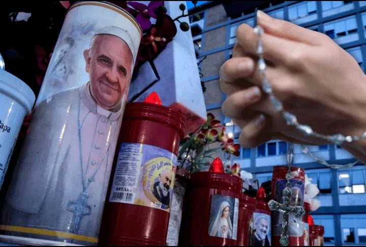 La salud del Papa Francisco se agravó por una crisis respiratoria asmática