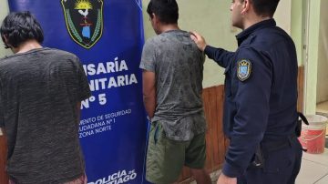 Pánico en la madrugada del B° Gas del Estado: atrapan a dos sujetos antes de entrar a robar en una vivienda