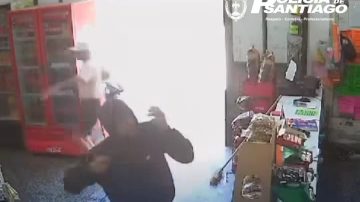 Detienen a uno de los sujetos que asaltaron un local del barrio Vinalar y recuperan dinero