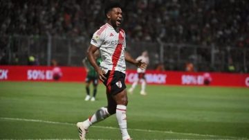 Con goles de Borja y Mastantuono, River superó 2-0 a San Martín