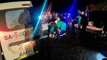 Un hombre murió tras choque frontal de dos camionetas en la Ruta 21