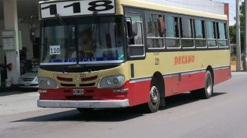 Violento asalto a punta de pistola a un chofer del 118: el delincuente escapó con toda la recaudación