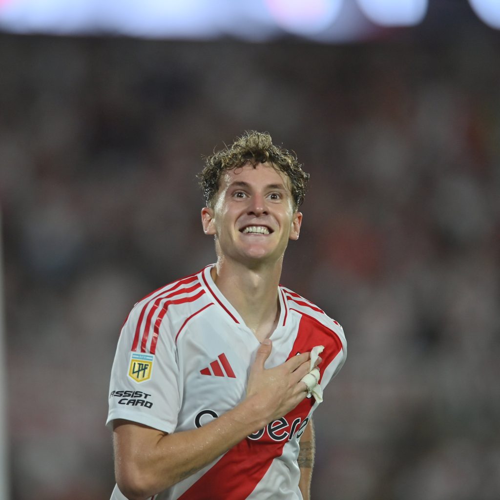Colidio le devolvió la sonrisa a River y quedó a dos puntos del líder Rosario Central