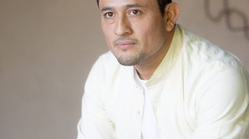 El artista salavinense, Renzo Galeano llegó a una exclusiva Casa de Arte en la Patagonia