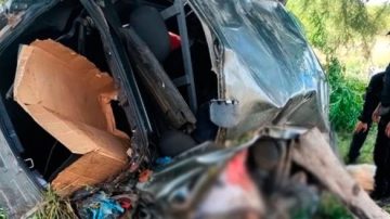 Una persona murió y otras dos fueron hospitalizadas tras un vuelco en la Ruta 34