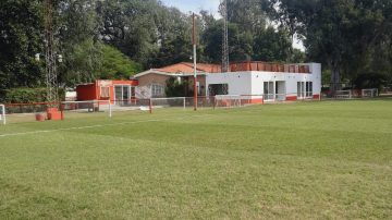Santiago Lawn Tennis acusa a socios y visitantes de irse del bar sin pagar, robar y negociar en el Club