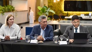 Mauricio Macri: “El presidente tiene que rodearse mejor, está muy descuidado”