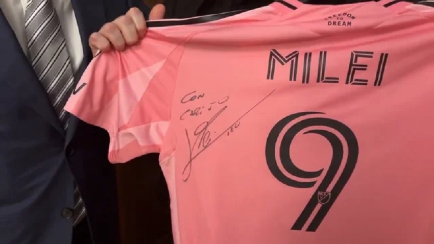 Con todo: Javier Milei tildó de “basura” a Diego Brancatelli por las críticas a Lionel Messi