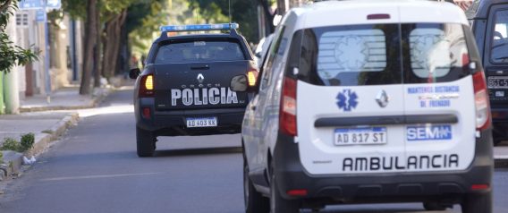 Adolescente atacado a latigazos