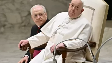 El último parte médico del papa Francisco: “Ha dormido y está descansando”