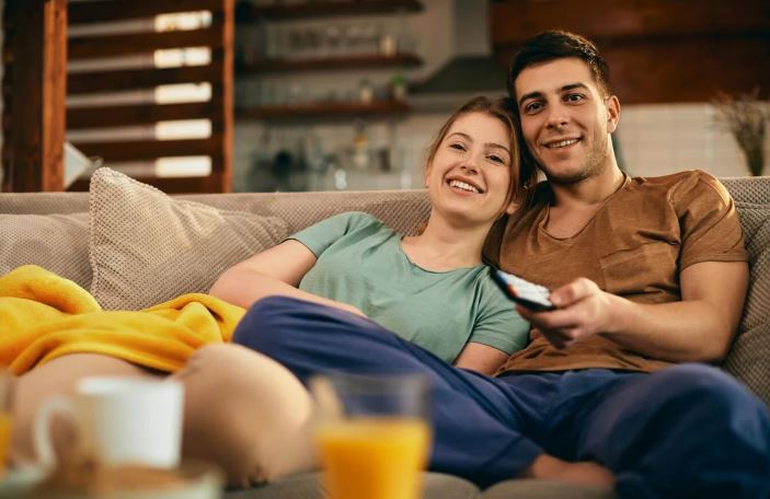 Se viene San Valentín: estas son las mejores series para ver en pareja