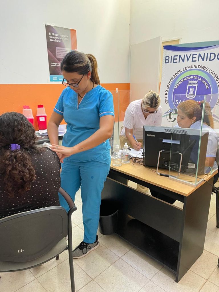 Los centros de Salud de Capital continuarán con la vacunación contra el dengue durante la semana