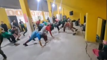 “Gracias por la publicidad”: quisieron escracharla por sus clases de guaracha y les salió mal