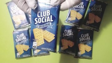 Frías: Intentó hurtar galletas, chocolate y jugos; lo aprehendieron y le retuvieron la moto