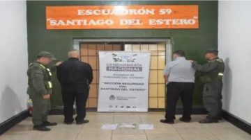 Hallan casi un kilo de cocaína en la bodega de un colectivo: los choferes quedaron detenidos