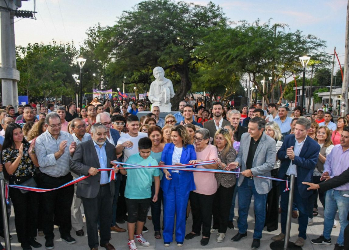 Norma Fuentes inauguró la plazoleta El Vidalero: “Es un espacio de encuentro de la familia”