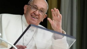 El Papa Francisco reaparecerá en público tras superar la neumonía bilateral