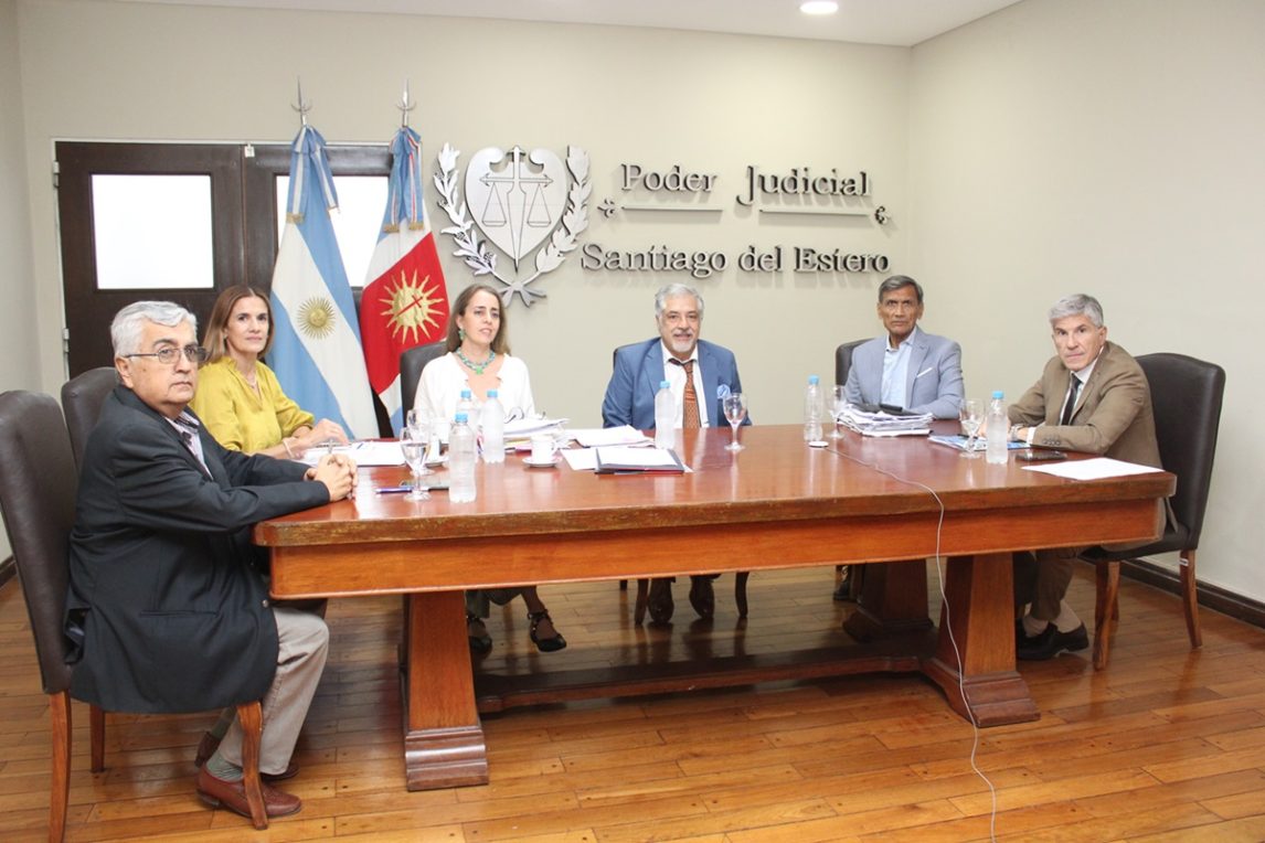 El Dr. Federico López Alzogaray presidió la reunión del Consejo de la Magistratura