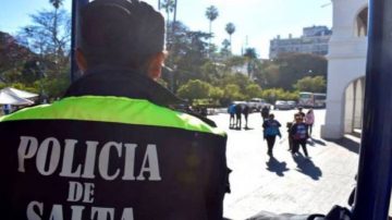 Horror: Arrojó a su ex al vacío, la obligó a tener sexo con otro hombre y la filmó