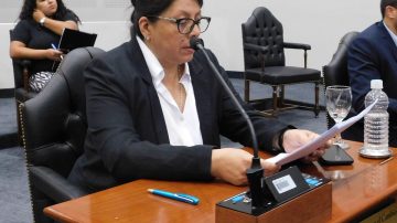 Colocarán un busto del presidente Raúl Alfonsín en el hall del Concejo Deliberante