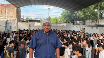 La parroquia Santiago Apóstol congregó a más de 400 jóvenes para la Confirmación