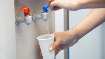 La UBA advierte que hasta un 30% del agua embotellada tiene altos niveles de nitrato