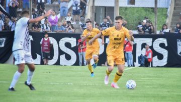 EN VIVO: Mitre recibe a Temperley en busca de un triunfo que lo acerque al Reducido