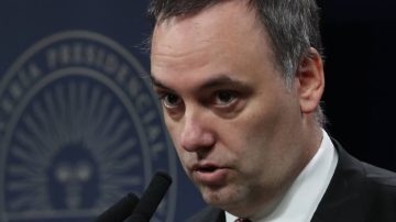 El Gobierno anunció la reforma migratoria: deportación exprés y más requisitos para residencia a extranjeros