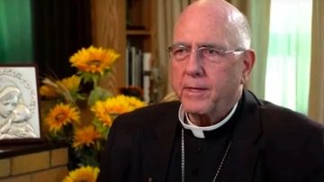 Arzobispo denunció a grupo satánico por usar hostias consagradas en una “misa negra”