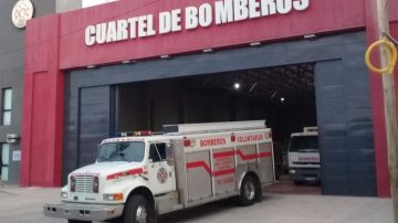 Incendio en el barrio Primera Junta: las llamas afectaron maquinaria de panadería y un motovehículo