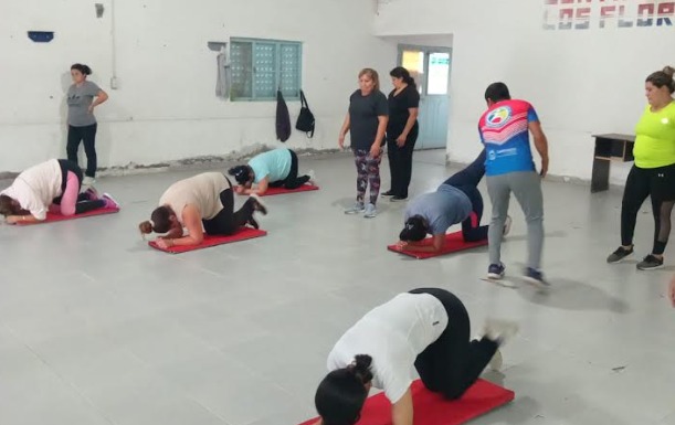 Pausa Activa: dónde y cuándo puedes sumarte a las clases gratuitas de educación física en los barrios de la ciudad